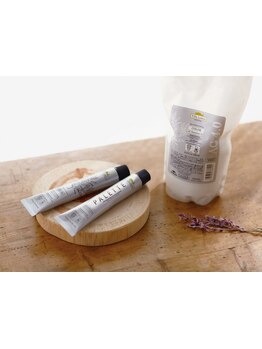 【髪に優しい薬剤で美髪へ】92%天然由来成分で作られた高品質なヴィラロドラカラーで安心のケア