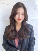 ■ 大人の色気と上品さを両立するレイヤーstyle(世代問わず人気