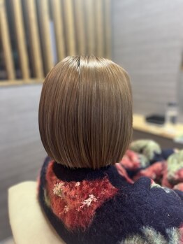 レイールフォーアールエイチエー(reir FOR RHA)の写真/【駐車場完備】女性のみのプライベート空間…＊年齢とともに増える髪のお悩みは《reir》にご相談ください◎