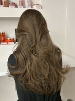 シイム(CYM)&nbsp;透明感ミルクティーブラウン/レイヤーカット/ロング