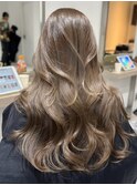 ブリーチなしダブルカラーミルクティーベージュレイヤーカット