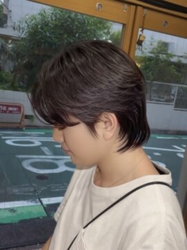 ネオリーブウリ 二子玉川店(Neolive uri) 韓国マッシュスペインカールスパイキーショートブルーブラック