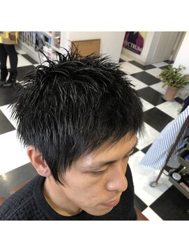 バーバーショップ ヘアーライフ アン(Barber Shop HairLife An) 無造作レイヤーショートスタイル