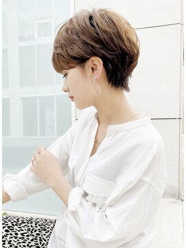 アンド ストーリーズ(&STORIES) マッシュショート/ショートボブ/耳掛けショート/アッシュ