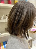 ＊ミディアム/くびれスタイル/ストレート