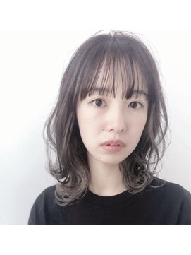 ヴェリーテ(Verite) グレイッシュミディ