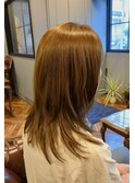 セミロング。