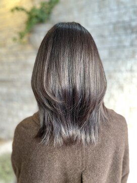 フラット 千葉(Flat.) ミディアムウルフレイヤー/ラベージュ【千葉】