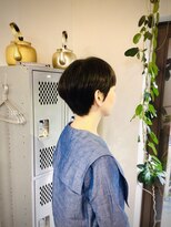 マム(hair dresser's Mum)&nbsp;20代30代40代小顔ハンサムショートアッシュブルーブラック