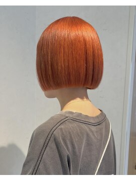 リア(Lia by KENJE) 1ブリーチで作るビビットオレンジカラー♪