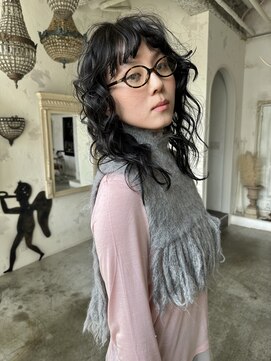 トレンチ(TRENCH) レイヤーパーマ ロングパーマ レイヤーカット