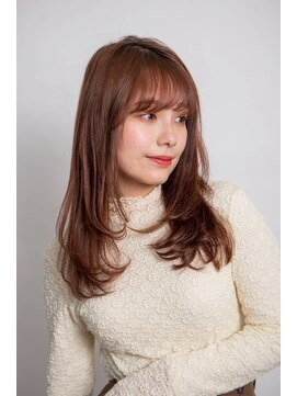 ルフュージュ バイ プロデュース 相模大野店(Refuge by Produce) レイヤーカット/重めバング/アプリコットベージュ