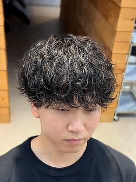 ヴェロ 福井(VeRO) 大きめカールの波巻きパーマ