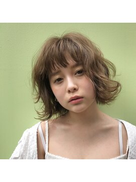 トレイリア(Tolaria) エアリーボブ