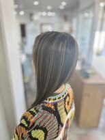 カーキヘアリンク(khaki hair link)&nbsp;細ハイライト×白髪ぼかしデザイン