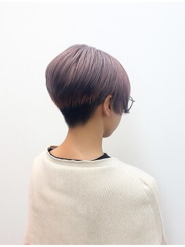 ヘアーアンドアイラッシュ ビス 下曽根店(Bis!) 淡いデザインホワイトピンク