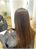 髪質改善縮毛矯正｜自然な艶ストレートロング