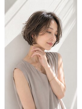 アッシュ 学芸大学店(Ash) ショートボブ/大人女性/ベージュアッシュ/白髪ぼかし/脱白髪染め