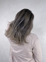 ジゼル(gisele)&nbsp;(小山)コントラストバレイヤージュ