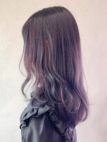 アイティー バイ アルバム 浦和店(IT by ALBUM)&nbsp;ダークパープル_ウェーブパーマフォギーベージュ耳かけ_ba293392