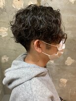 アカ(ACA)&nbsp;ツイストスパイラルパーマメンズパーマ大通札幌メンズカット