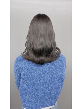 サイ アオヤマ(sai AOYAMA) くすみアッシュ