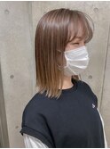 斜めバング/グレージュカラー/デザインカラー/シルキーベージュ