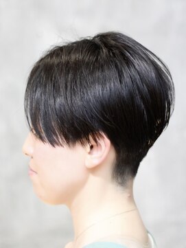 クリュウゲート 三鷹店(KURYU GATE) 刈り上げショート黒髪/グレーベージュ/レイヤーロング