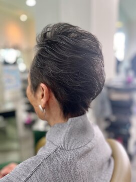 ジラ ヘアアンドメイク(girra HAIR&MAKE) ベリーショート