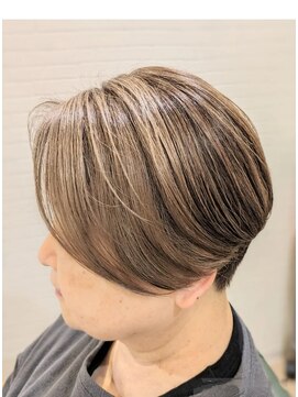 オシャマヘアー マチニワ店 脱白髪染め