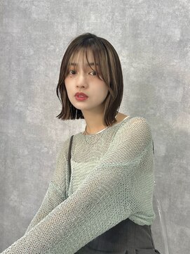 リベル 西中島(Libelle) 切りっぱなし外はねボブ