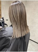 バレイヤージュ、ハイライト、レイヤーロング、グレーベージュ