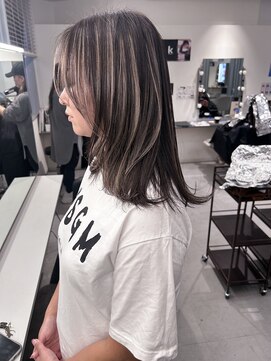 キング 高槻(K!ng) 縮毛矯正髪質改善ハイライトレイヤーカット高槻美容室エクステ