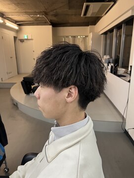 プルーブトウキョウ 渋谷(PROVE TOKYO) ツイストスパイラル刈り上げマッシュ