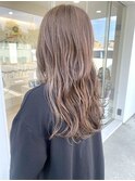 シルキーベージュ