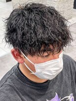 ツイストスパイラルパーマ束感ショートマッシュ縦落ちツイスパ
