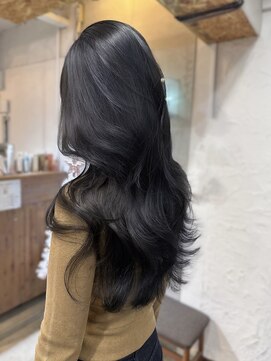 エル バイ ホーム(L by HOME) ダークグレー レイヤーカット ハッシュカット 暗髪