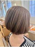 40代白髪ぼかしショートベージュ