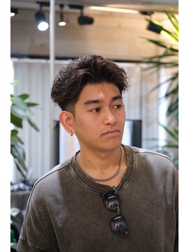 アップセット(UP SET) ピンパーマ、ツイストパーマ、スパイキーショート、大阪茨木市