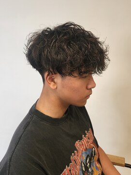 ニアウ 伊勢崎連取店(Niau) MEN’S HAIR/波巻ツイストスパイラル/フェザーパーマ/伊勢崎