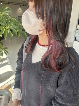 エミュ(emu.) 春のイメチェンに◎ピンクインナーカラー