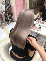 リー 梅田(Lee)&nbsp;ブリーチ2回目安　ホワイトグレージュカラー