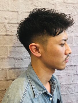 グレイスフル バーバープラチナム 六本木店(Graceful Barber platinum) ワイルドツーブロックかき上げヘア/サイドグラデーション