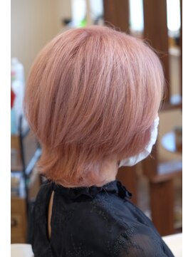 クラン(CLan) ショートでベージュなピンク・ウルフ