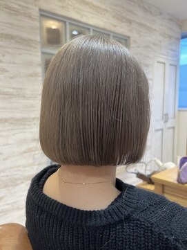 ラボヌールヘアー 宇都宮店(La Bonheur hair) 切りっぱなしミニボブ♪【宇都宮駅/インナーカラー】