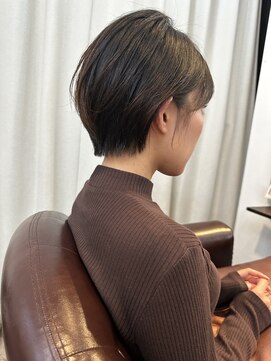 グランドライン(GRAND LINE) GRANDLINE 千崎聖太 丸みとくびれの可愛いショートヘア