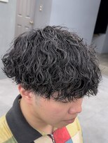 オーバルバイアピッシュ(OVARL by apish) 強めパーマ波巻きスパイラルパーマツイストツイスパフェード