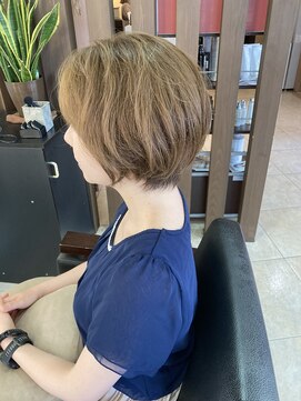 マイノリティー 石橋店(Minority) くせ毛ショート　ショートボブ　丸みショート