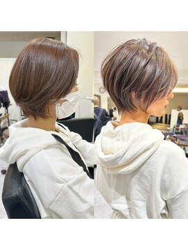 バンプ ギンザ(BUMP GINZA) 30代、40代/丸みくびれショートボブ×白髪染めハイライト/大宮