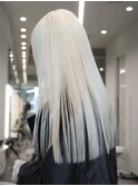 ミルクティーベージュペールピンクベージュ顔周りレイヤー金髪